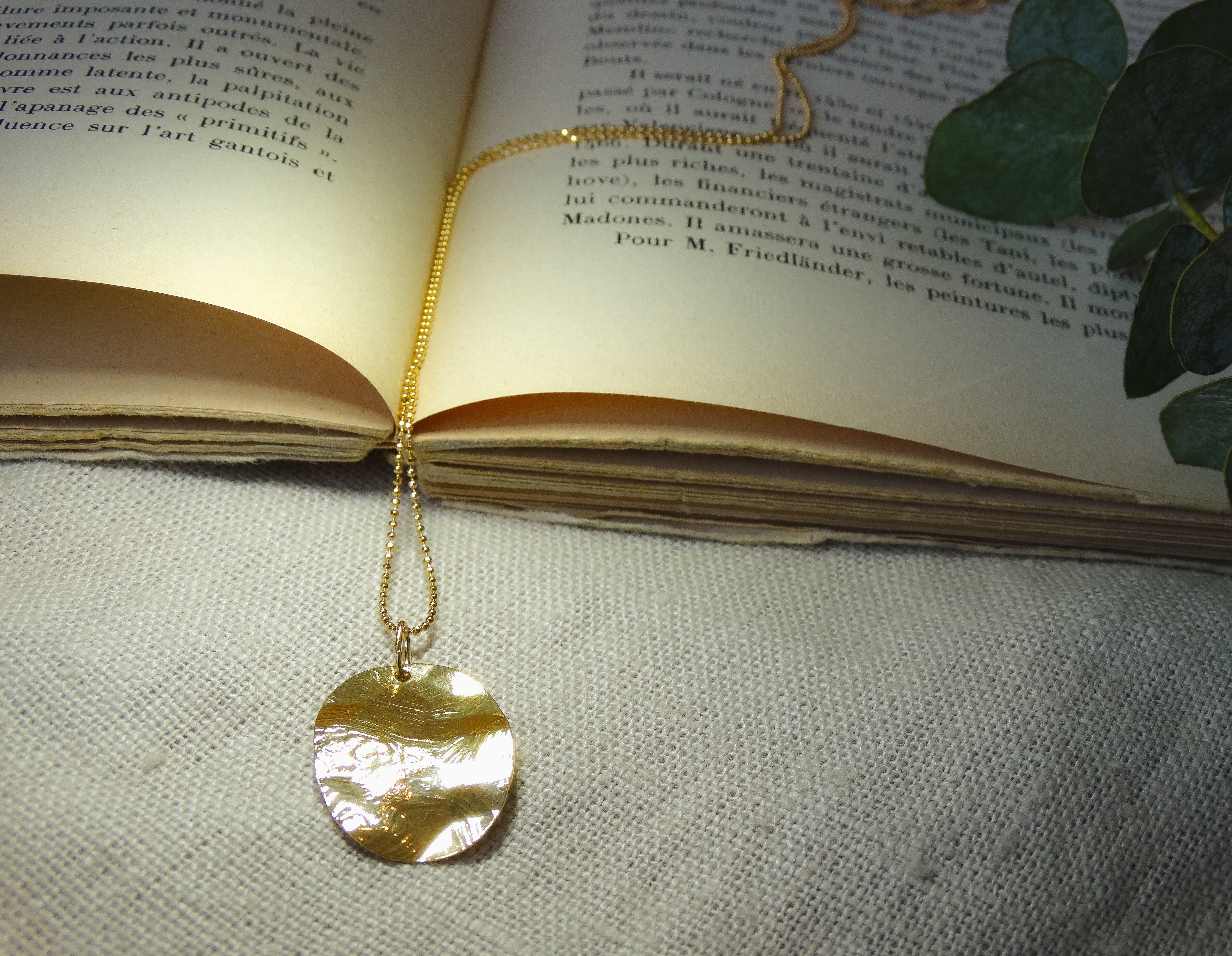 Collier "Vé"